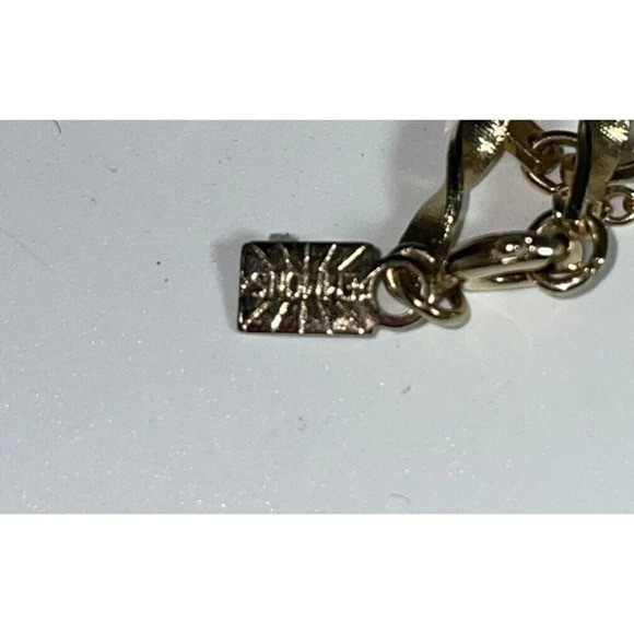 Emmons Gold Tone Chain Love Knot Necklace 16.5”‎ To 18” - Picture 3 of 3